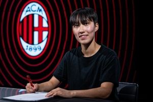 官方:米兰和韩国女足国脚签约三年,成为米兰女足首位韩国球员