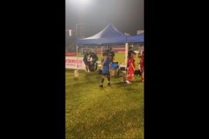 记者:来沪参赛的西班牙小球员知道武磊,他的队友宛如大卫席尔瓦